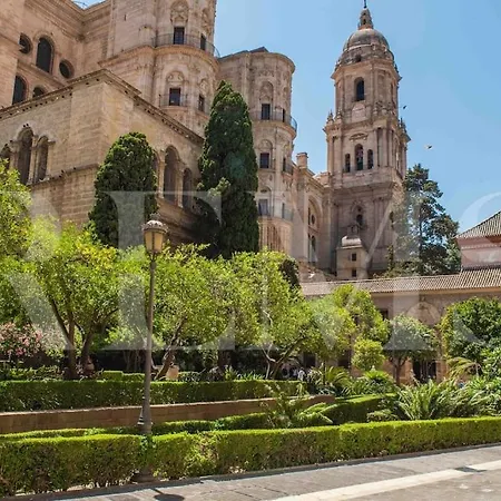 Romantic Getaway In The Center By Rems Apartment Malaga